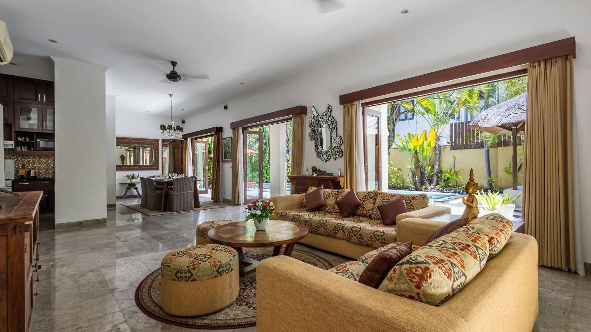 New Deluxe Resort - Jacuzzi And Private Sauna Seminyak  Indonesia