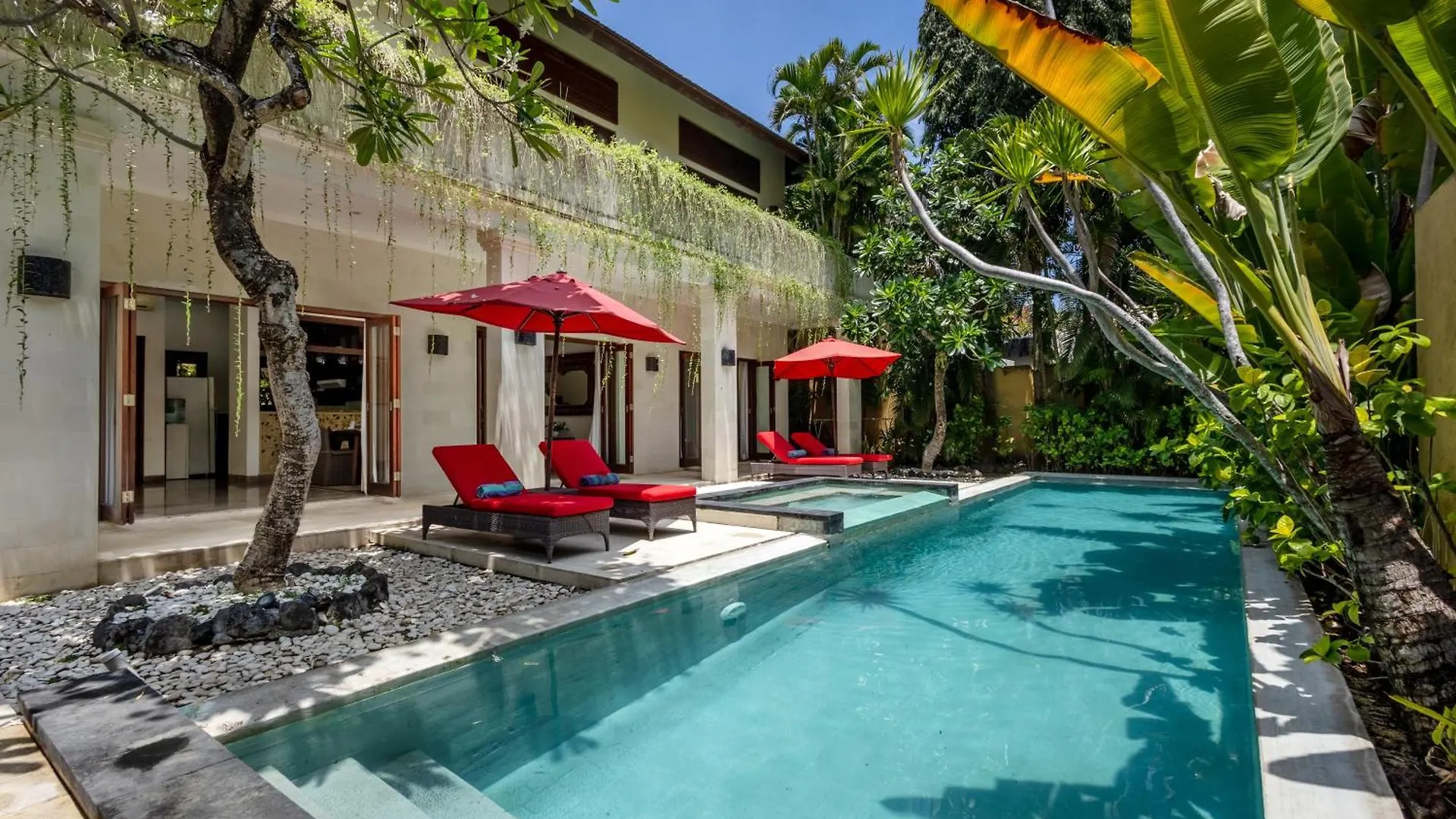 New Deluxe Resort - Jacuzzi And Private Sauna Seminyak