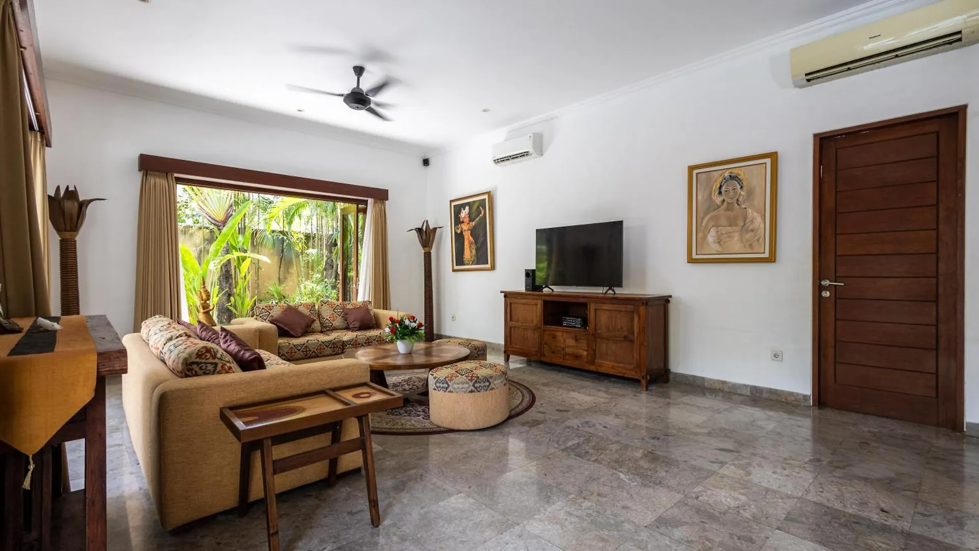 Villa New Deluxe Resort - Jacuzzi And Private Sauna Seminyak  Indonesia