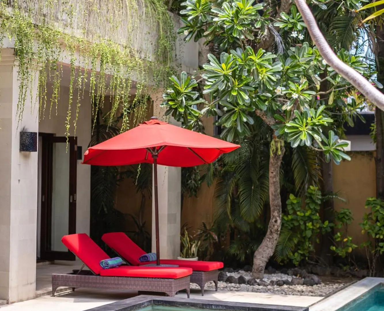New Deluxe Resort - Jacuzzi And Private Sauna Seminyak